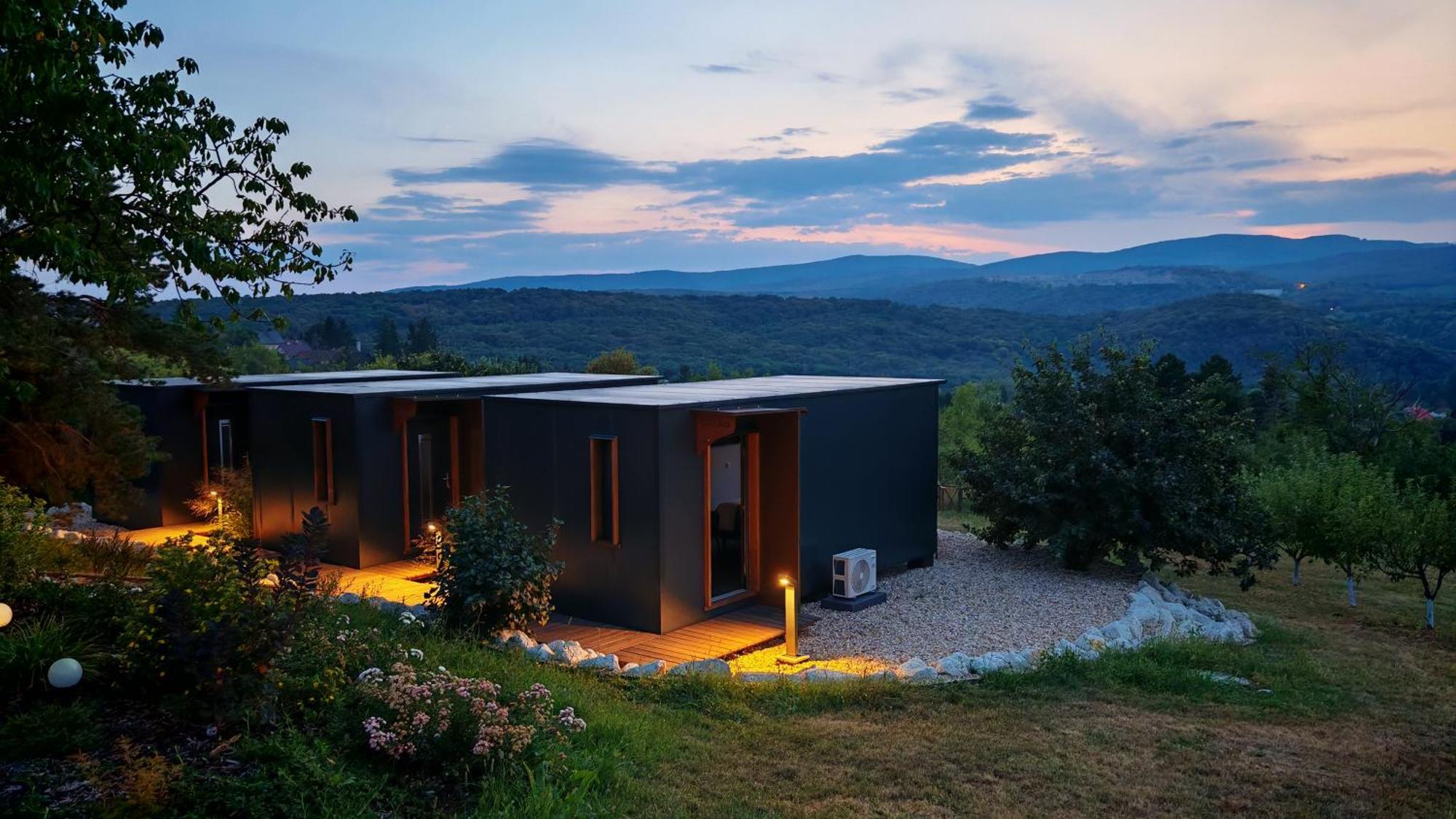 Casa Slarku - Luxury Container